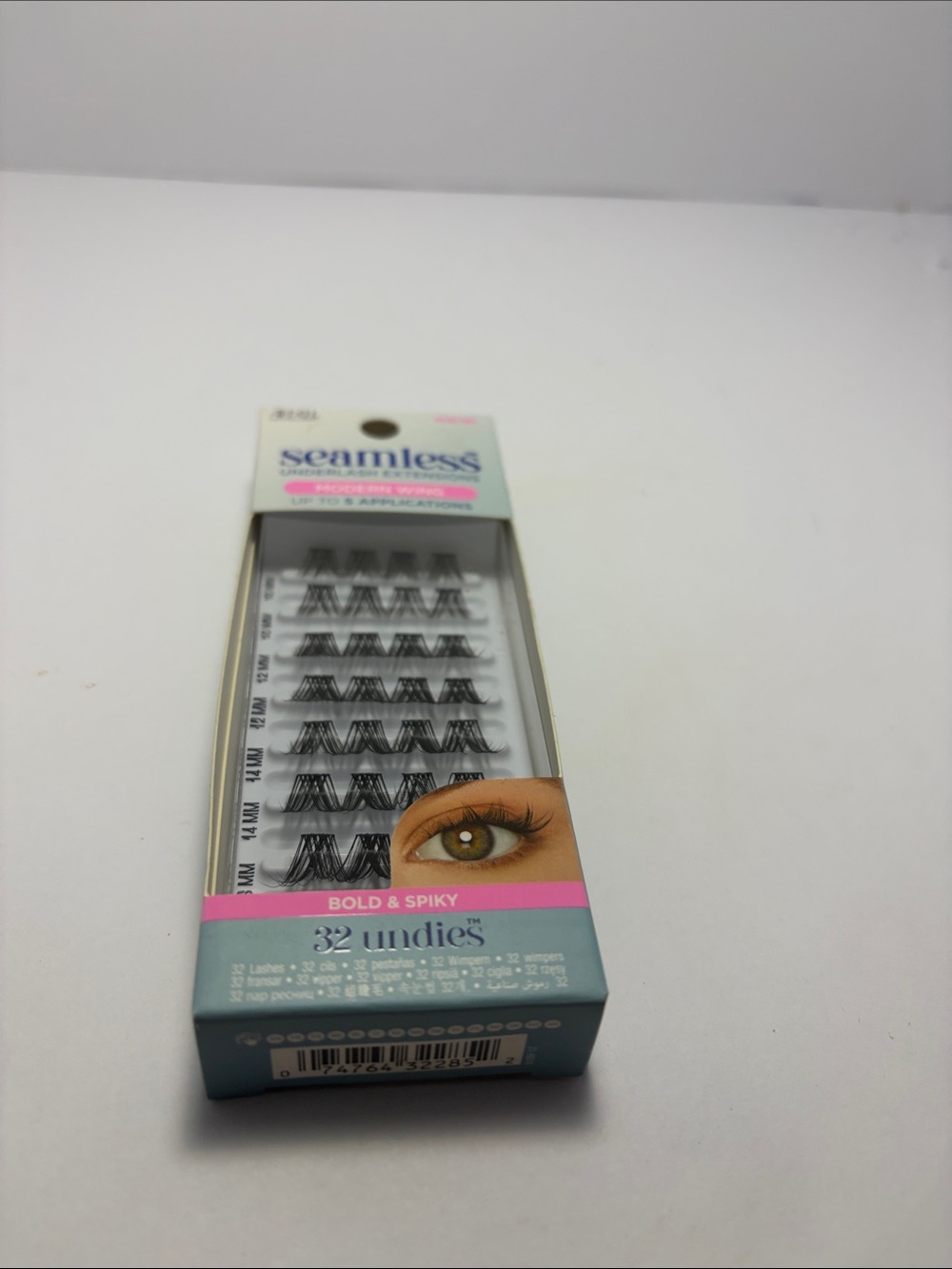 Bold & Spiky 32 Individual Lashes - Black